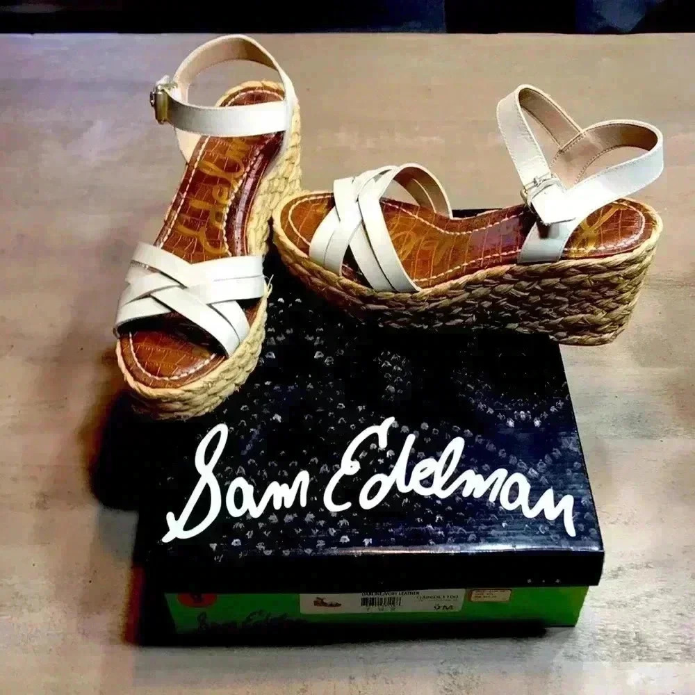 NWT Sam Edelman sandals, size 9